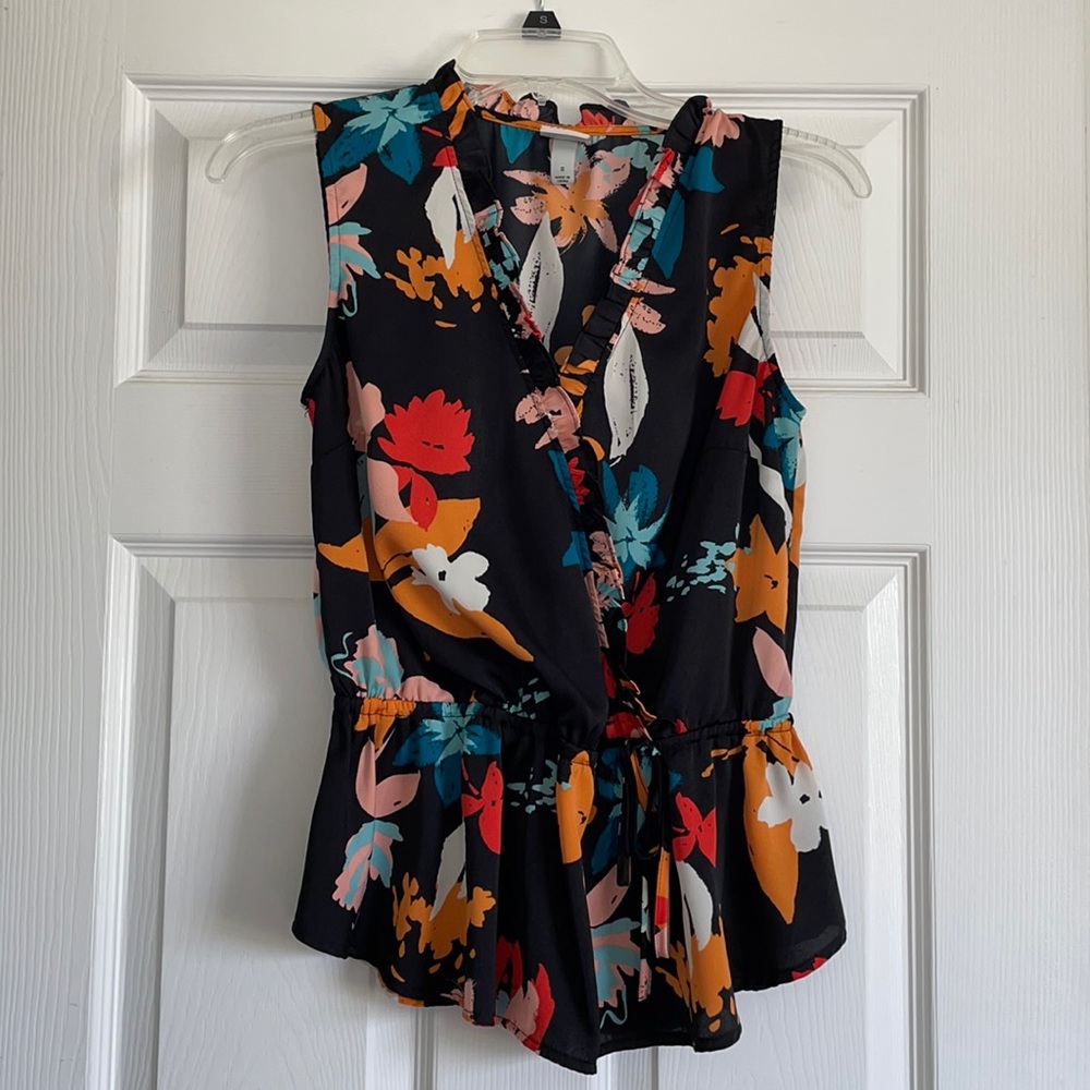A New Day Floral Top Size Small